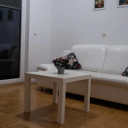 Διαμέρισμα Flat 27 *